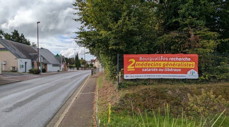 « C’est le minimum syndical » : un médecin réagit à l’offre de 5 000 € nets par mois d’une mairie de la Manche