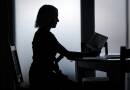 Dans les métiers précaires, un #MeToo plus difficile, avec moins d'écho