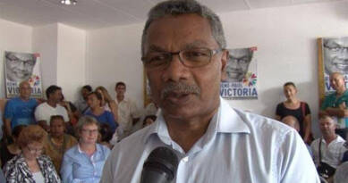 René-Paul Victoria, LR