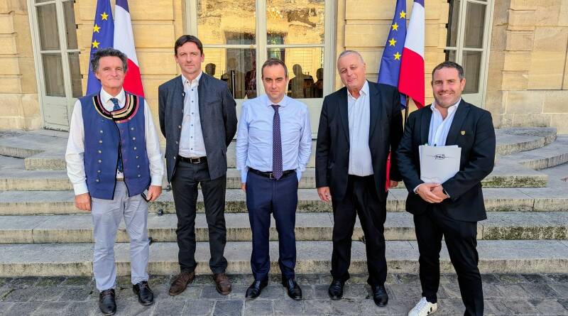 Une délégation de Régions et peuples solidaires auditionnée à Matignon