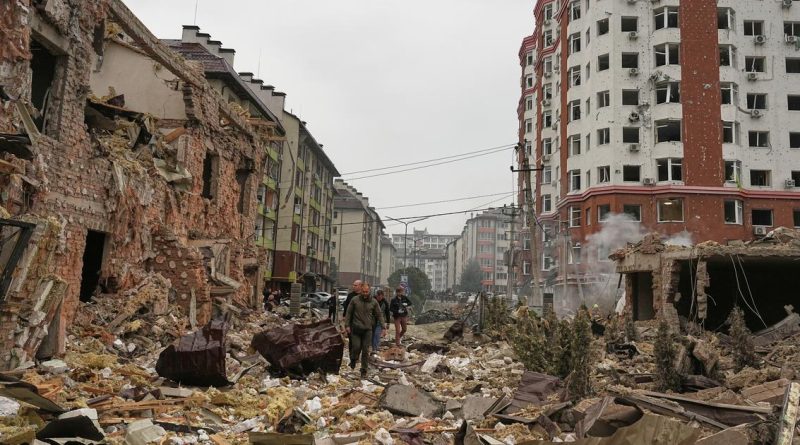 Une nouvelle attaque russe massive en Ukraine, au moins quatre morts à Kiev