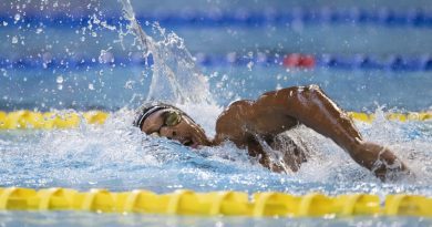 Un nageur d'origine corse bat Léon Marchand en vitesse lors d'une compétition