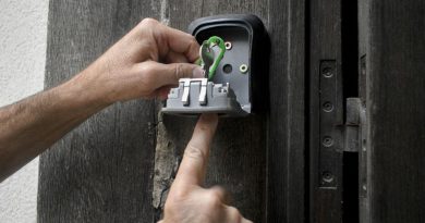Cambriolages chez les personnes âgées : les voleurs utilisent des boîtes à clés pour entrer