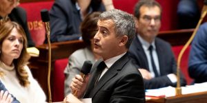 Gérald Darmanin répond à la gauche après sa visite à Nicolas Sarkozy