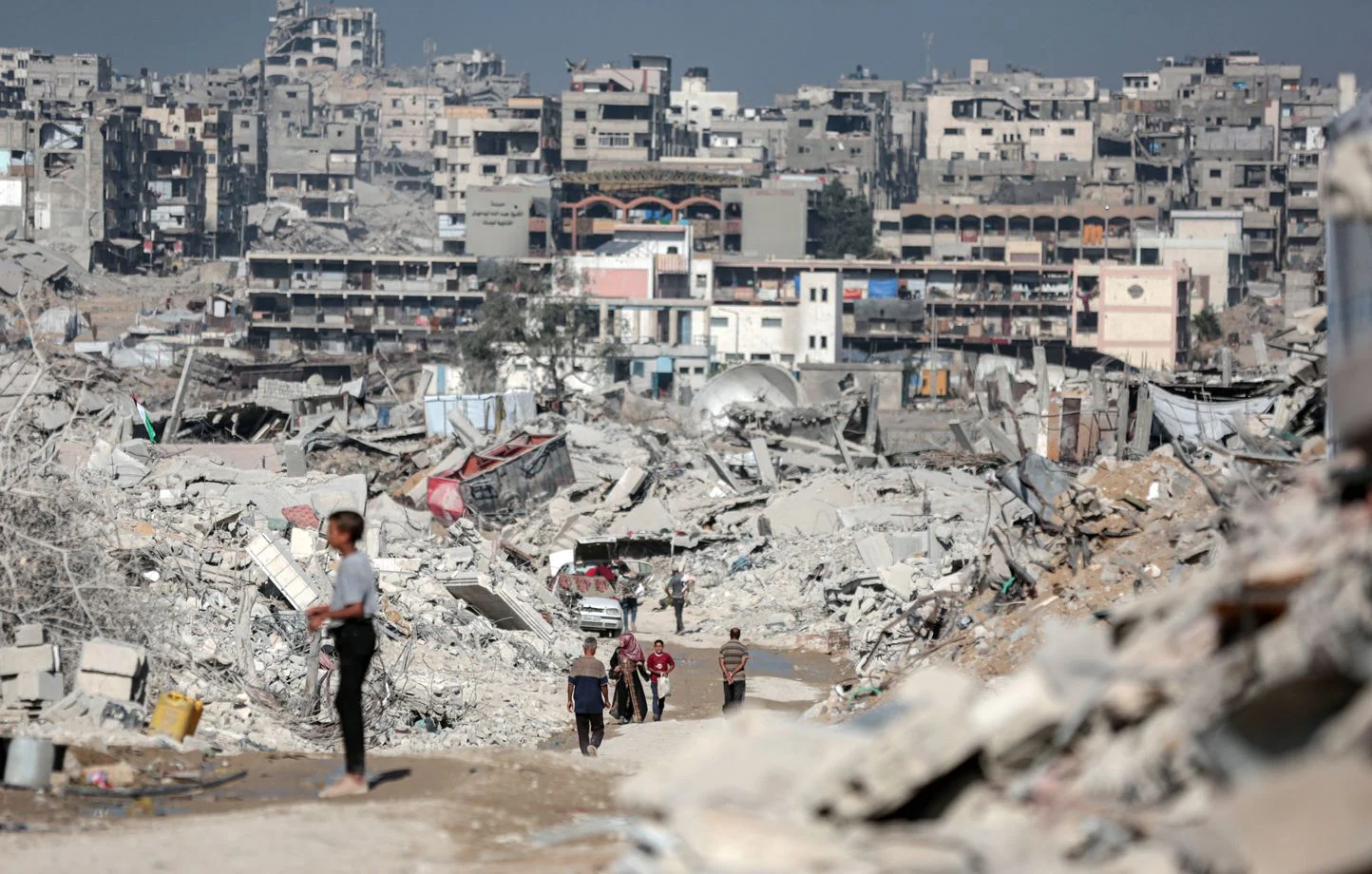 Des restaurants rouvrent à Gaza malgré une famine persistante et pénuries alimentaires