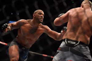 Ciryl Gane obtient une troisième chance de décrocher le titre de l'UFC en MMA