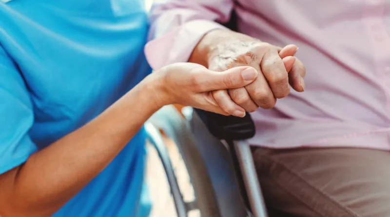 Un enfant doit-il financer l'Ehpad de son parent en difficulté financière ?