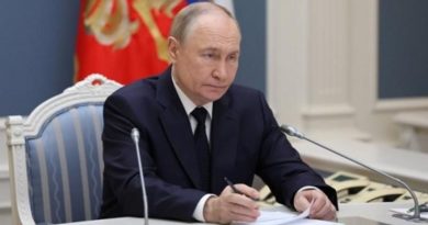Poutine supervise des exercices des forces nucléaires russes à distance - RTBF Actus