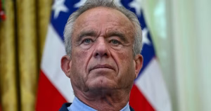 Robert Kennedy Jr. défend les acides gras saturés, suscitant l'inquiétude des experts en santé