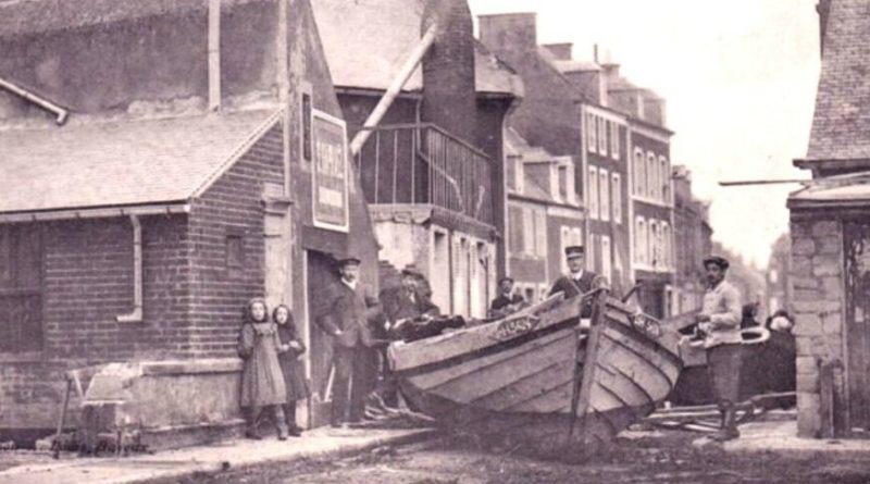 Le raz de marée qui a submergé Grandcamp : retour sur cet événement marquant