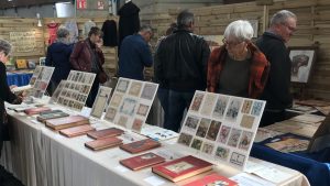 Collectionneurs divers réunis au parc des expositions de Poitiers