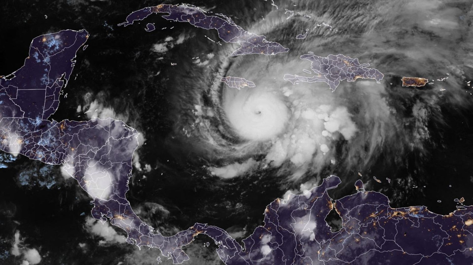 L’ouragan Melissa s’intensifie et menace les Caraïbes, la Jamaïque et Cuba se préparent