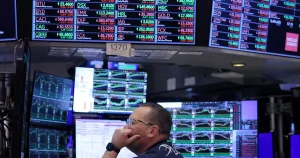 Kering progresse, STMicroelectronics en forte baisse : résumé de l'actualité Bourse du 23 octobre