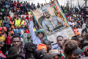 Kenya: des milliers rendent un dernier hommage à Raila Odinga — vidéo, en images