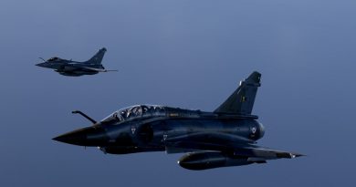 Macron confirme l'envoi de missiles antiaériens et de Mirages à Kiev