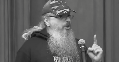 Les personnes en crise ont bien plus besoin de soins que de flics – Pivot