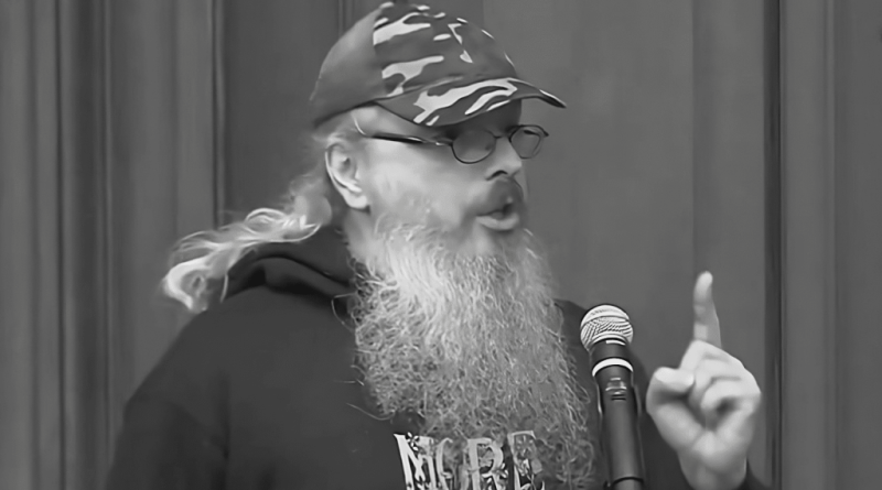 Les personnes en crise ont bien plus besoin de soins que de flics – Pivot