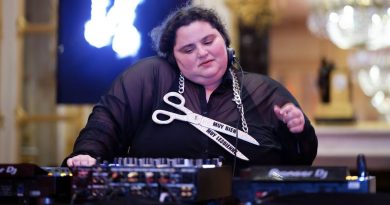 Anne Hidalgo dénonce le cyberharcèlement de Barbara Butch