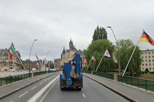 Après un appel aux pompiers, des recherches infructueuses pour une personne tombée dans la Meuse