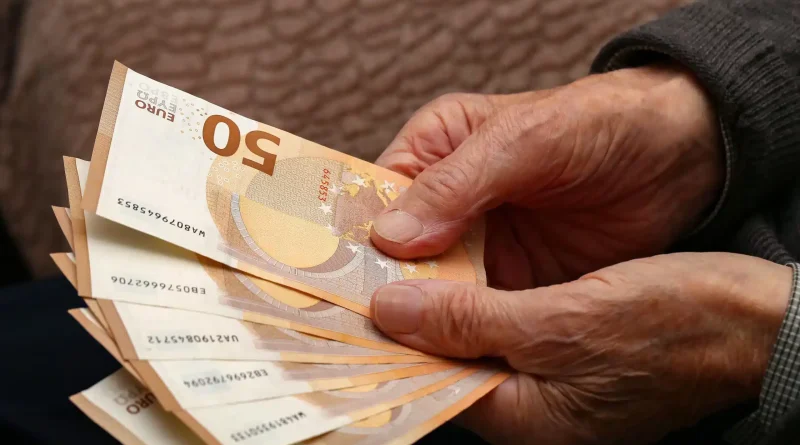 Assurances : mauvaise nouvelle, voici combien vous allez payer en plus avec la hausse des prix en 2026