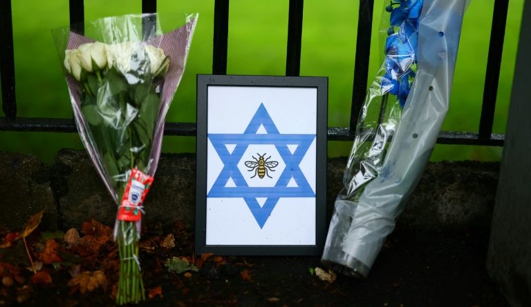 Attaque de la synagogue de Manchester: l'assaillant "influencé par l'idéologie islamiste radicale"
