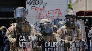 « Aux côtés de nos communautés immigrées » : Los Angeles déclare l’état d’urgence pour aider les victimes des raids antimigrants