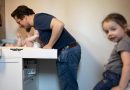 C’est aussi biologique: les bébés transforment les hommes en pères - Le Temps