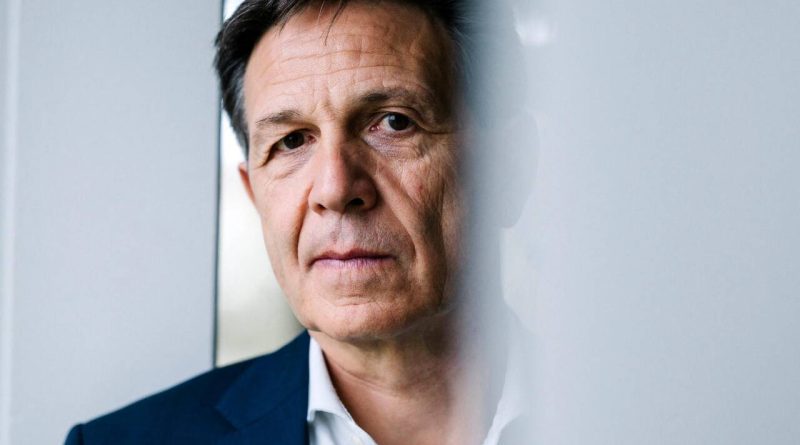 Christian Dussey: «Je quitte le Service de renseignement de la Confédération aussi fasciné que frustré» - Le Temps