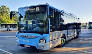 Colère, émotion et indignation : un chauffeur de bus frappé jusqu’au sang dans les Yvelines