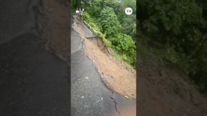 Darjeeling : Un pont s'effondre sous des glissements de terrain