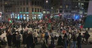 Défilé, sit-in et fumigènes: une manifestation propalestinienne s'est tenue à Genève