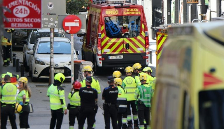 Deux morts et deux disparus après l'effondrement d'un immeuble en travaux à Madrid