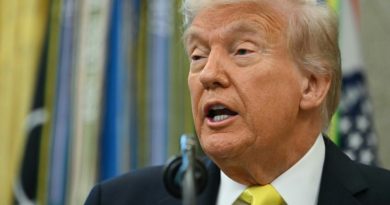 Donald Trump et Vladimir Poutine s'entretiennent sur l'Ukraine avant une rencontre décisive avec Zelensky