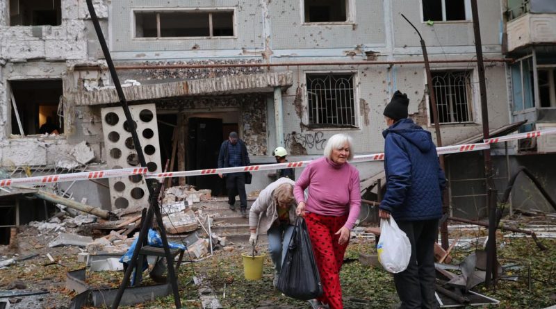 EN DIRECT, guerre en Ukraine : l'AIEA fait état de tirs d'artillerie aux abords de la centrale nucléaire de Zaporijia - Spécial Défense