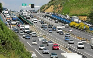 Embouteillages sur la RN165 : Lorient Agglo lance son étude des mobilités