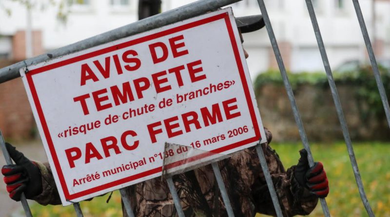 En direct Météo. Tempête Benjamin : 38 000 foyers toujours privés d'électricité, un département en vigilance orange vendredi