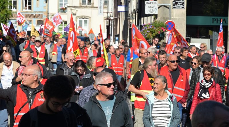 Épinal : l’intersyndicale maintient la pression malgré une mobilisation en recul