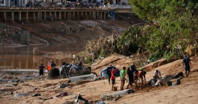 Espagne: hommage national et tensions politiques pour le premier anniversaire des inondations de Valence
