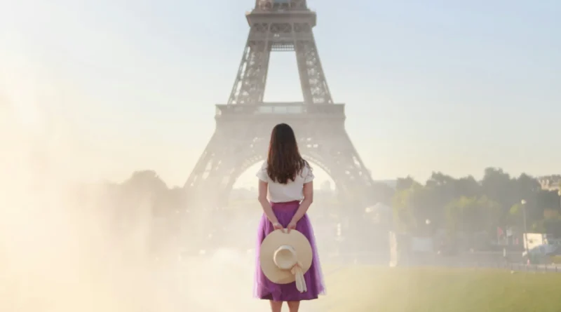 Des femmes scientifiques bientôt honorées sur la tour Eiffel à Paris