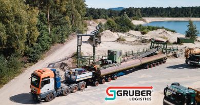 Gruber Logistics - Transport of a suction dredger