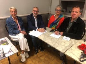 Thomas Simonian, entouré d'Elisabeth Gracy, Patricia Martin et Thierry Pesquet