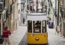 «J’avais les larmes aux yeux en arrivant sur les lieux» : comment va Lisbonne, un mois après l’accident de funiculaire ?