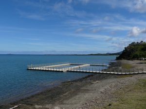 Koumac : la piscine en mer fermée après l’incendie des pontons flottants