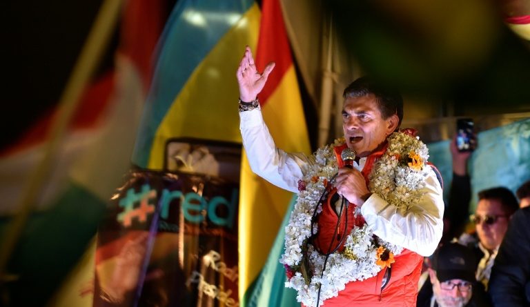 La Bolivie se choisit un président de centre-droit, après 20 ans de socialisme