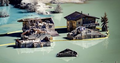La commission des dons pour Blatten approuve 25 demandes de soutien | RTS