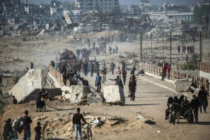 La mort dans l'âme, des Palestiniens de retour à Gaza, ville "fantôme"