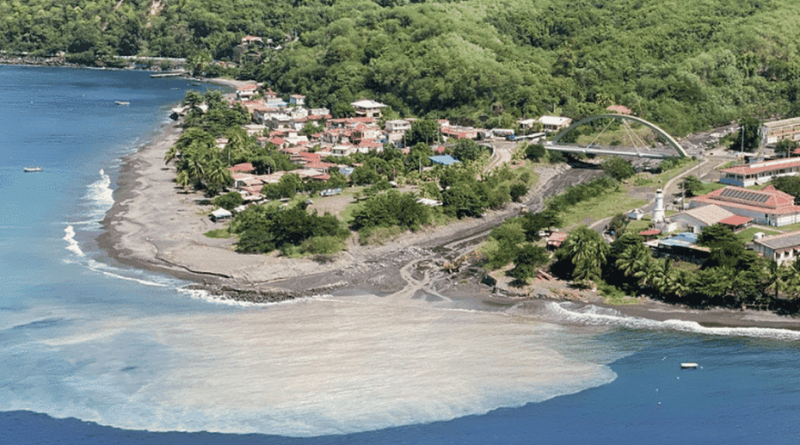 "La population doit être mieux informée"...Le préfet en visite à l’observatoire volcanologique face à la hausse de l'activité sismique de la Montagne Pelée