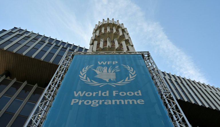 La réduction de l'aide risque d'exposer 13,7 millions de personnes à des niveaux de faim extrêmes, alerte le PAM