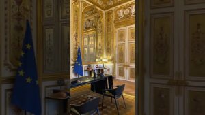 Le Bureau Présidentiel au Palais de l'Élysée 🇫🇷