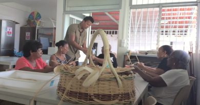 Le centre social tisse l'art et la tradition